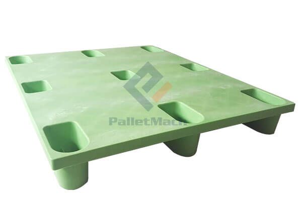 molded plastic pallet