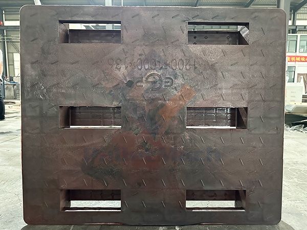 plastic pallet