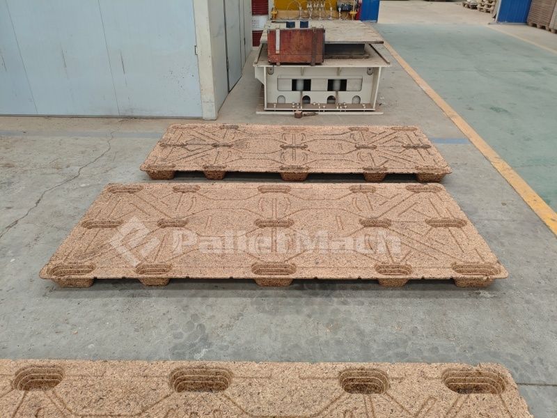The PalletMach wood pallet machine produces custom-size PV module pallets from waste