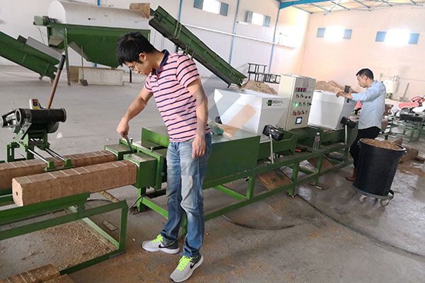 Installation of Tunisia wood pallet block production line